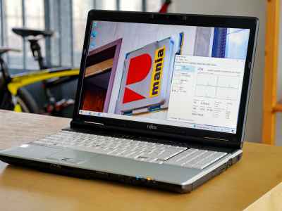 Fujitsu LifeBook E751 i5-2520M 8GB RAM 256GB SSD Camera-9V0uF.jpeg
