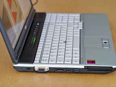 Fujitsu LifeBook E751 i5-2520M 8GB RAM 256GB SSD Camera-ZSa0D.jpeg
