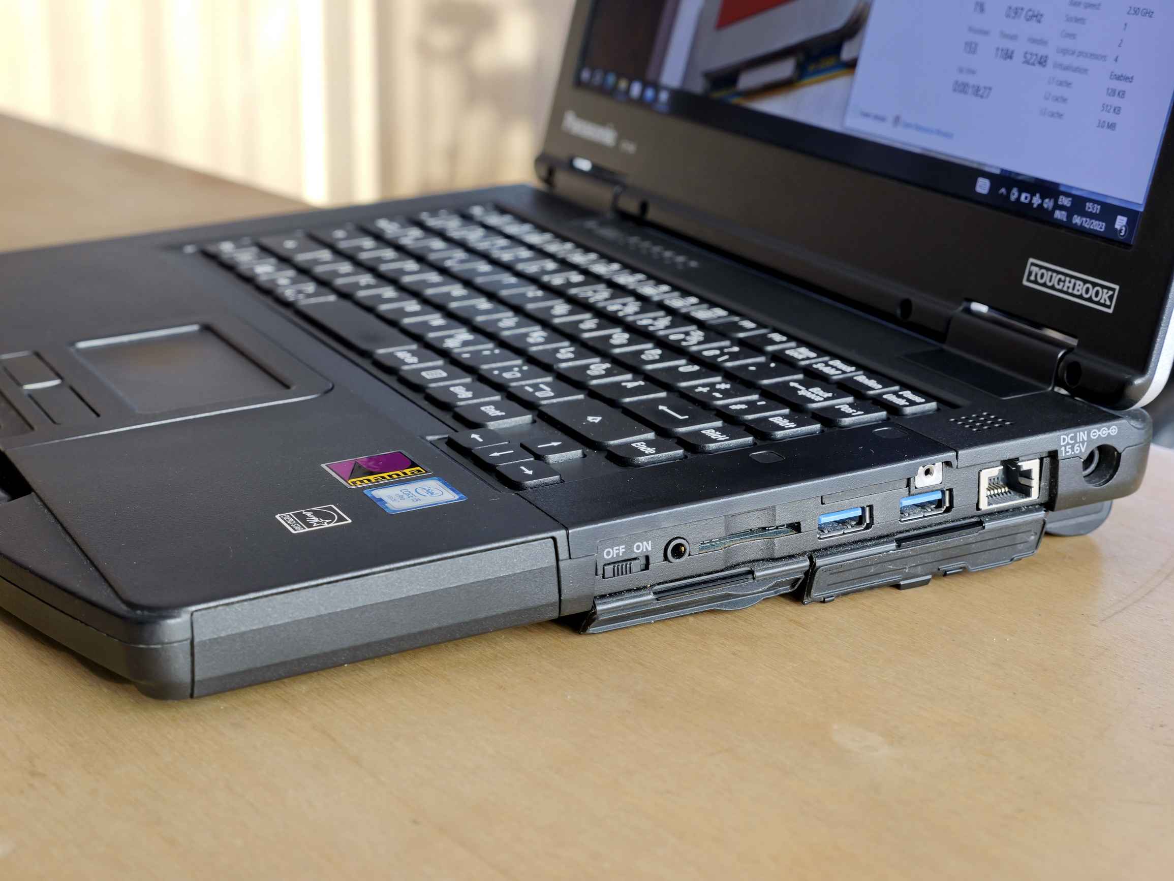 Panasonic Toughbook CF-54 MK2 i5-6300U 16GB RAM m2 SSD FHD IPS Mid Batt-mjIn8.jpeg